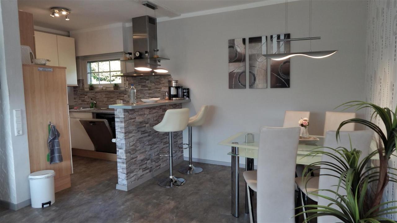 Seeblick-Ferienwohnung Im "Ferienhaus Agger-Blick" Mit Traumhafter Sonnen-Terrasse, Sauna, E-Kamin & Kajak Gummersbach Extérieur photo