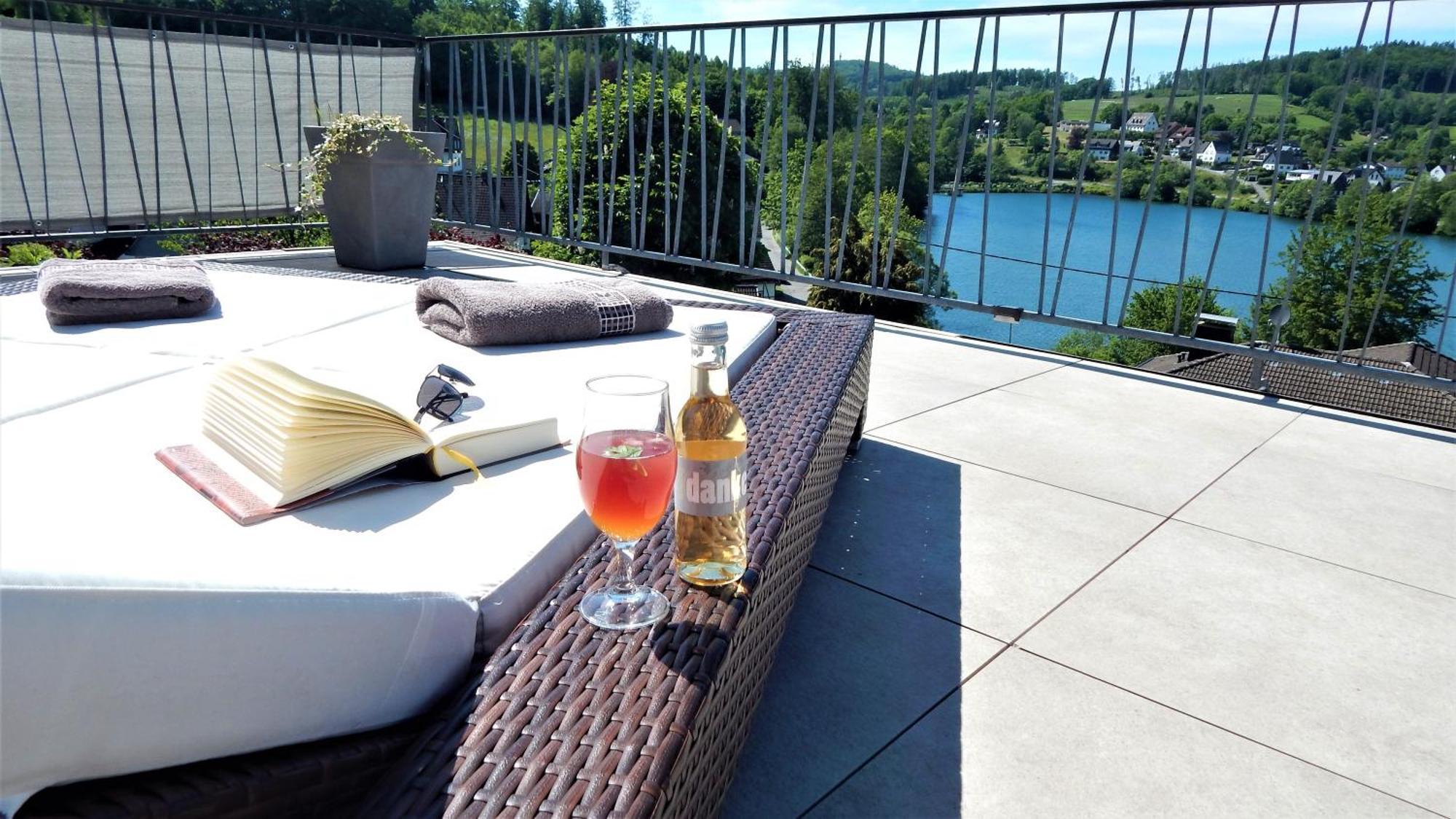 Seeblick-Ferienwohnung Im "Ferienhaus Agger-Blick" Mit Traumhafter Sonnen-Terrasse, Sauna, E-Kamin & Kajak Gummersbach Extérieur photo