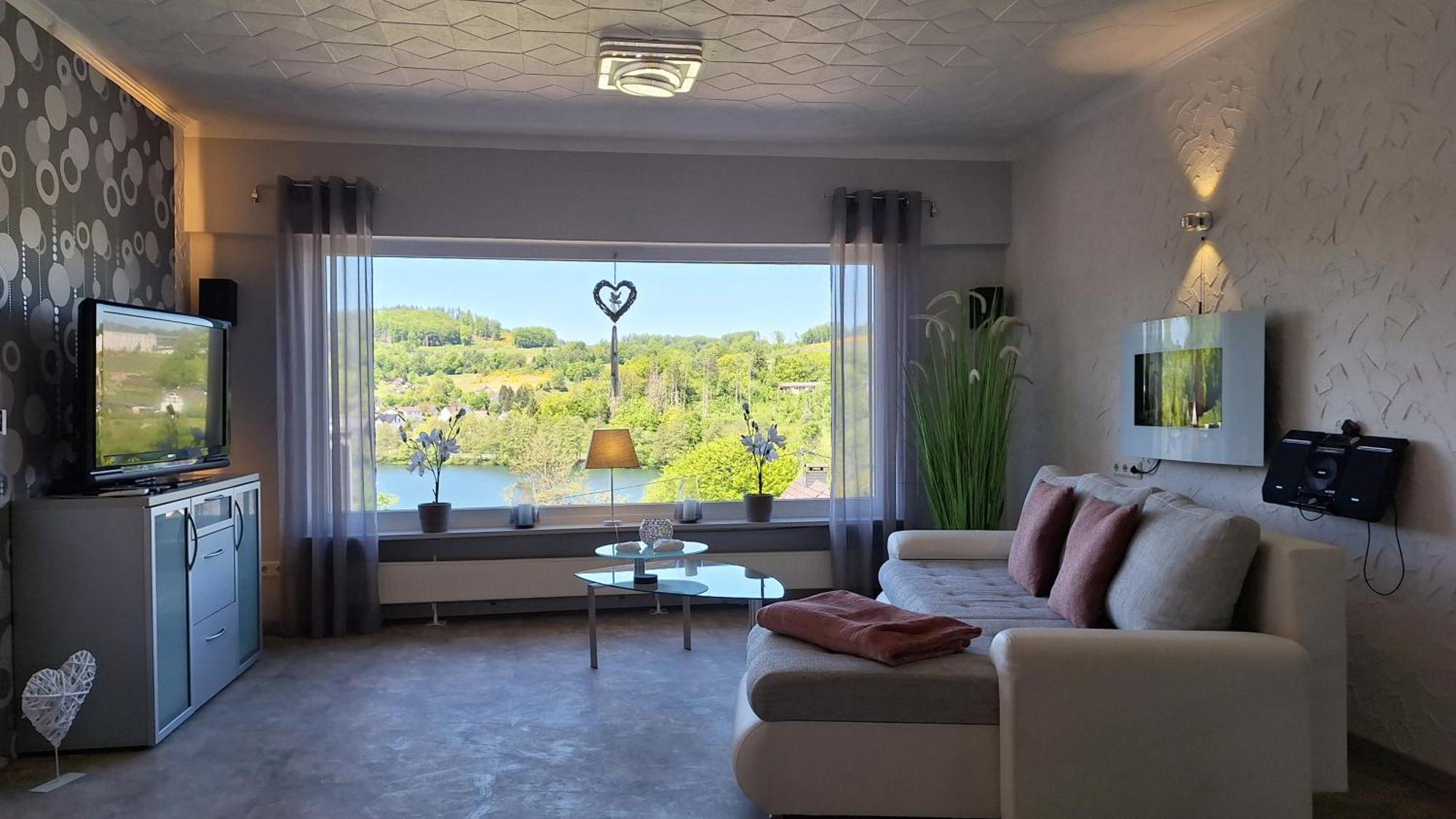 Seeblick-Ferienwohnung Im "Ferienhaus Agger-Blick" Mit Traumhafter Sonnen-Terrasse, Sauna, E-Kamin & Kajak Gummersbach Extérieur photo