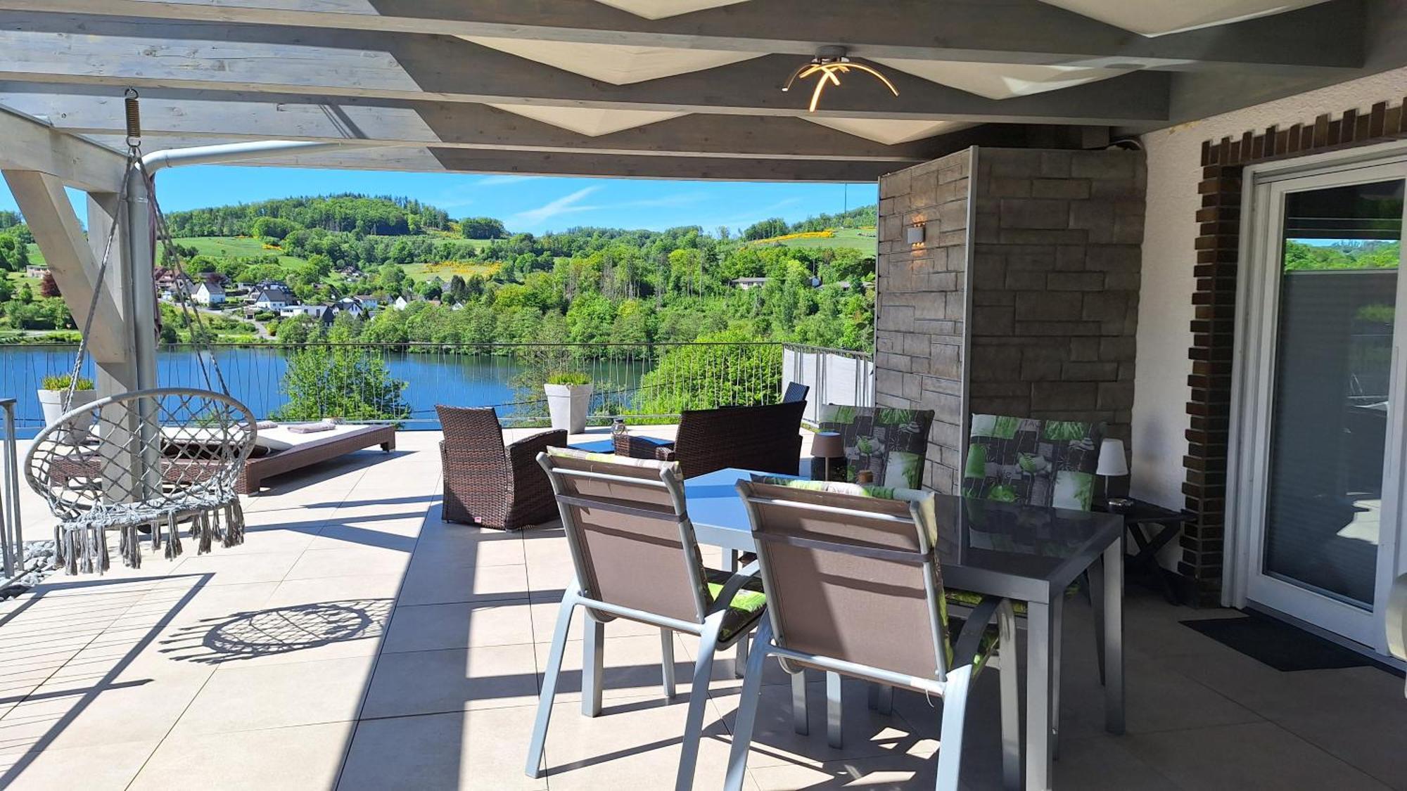 Seeblick-Ferienwohnung Im "Ferienhaus Agger-Blick" Mit Traumhafter Sonnen-Terrasse, Sauna, E-Kamin & Kajak Gummersbach Extérieur photo