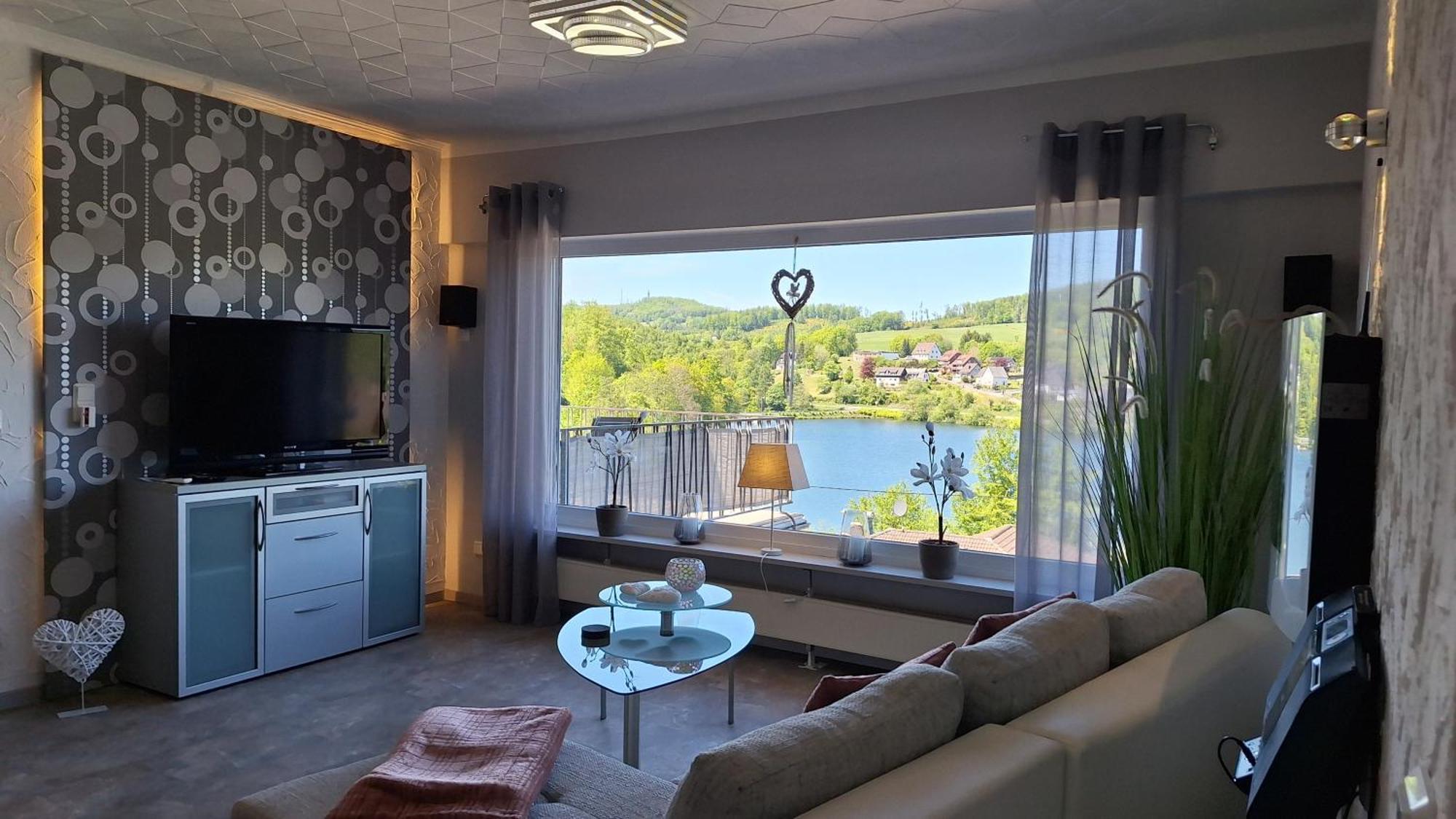 Seeblick-Ferienwohnung Im "Ferienhaus Agger-Blick" Mit Traumhafter Sonnen-Terrasse, Sauna, E-Kamin & Kajak Gummersbach Extérieur photo